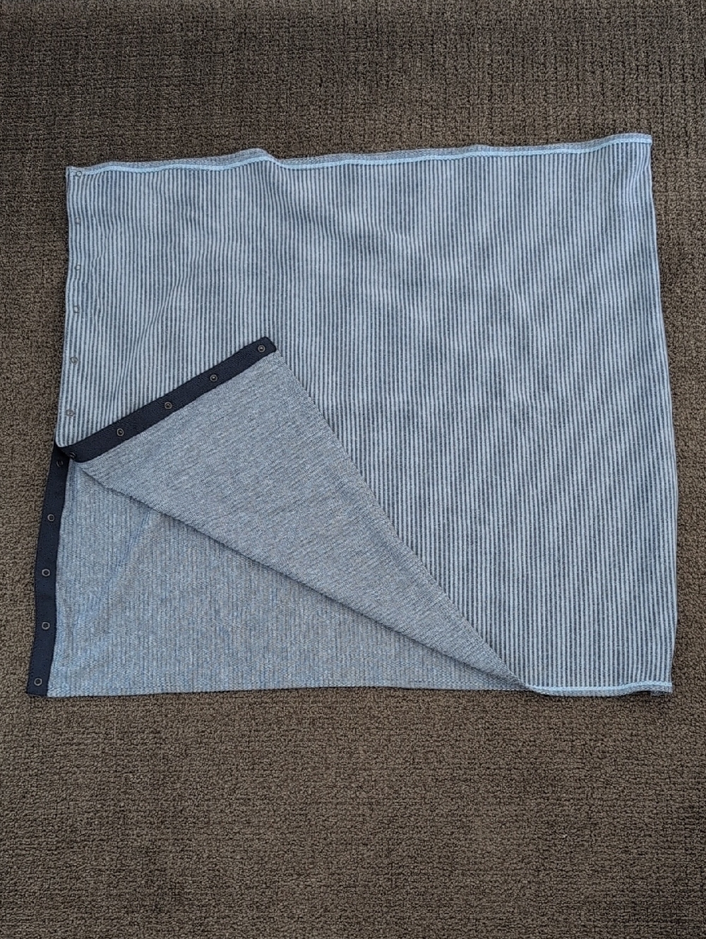 Lululemon Reversible Button Scarf